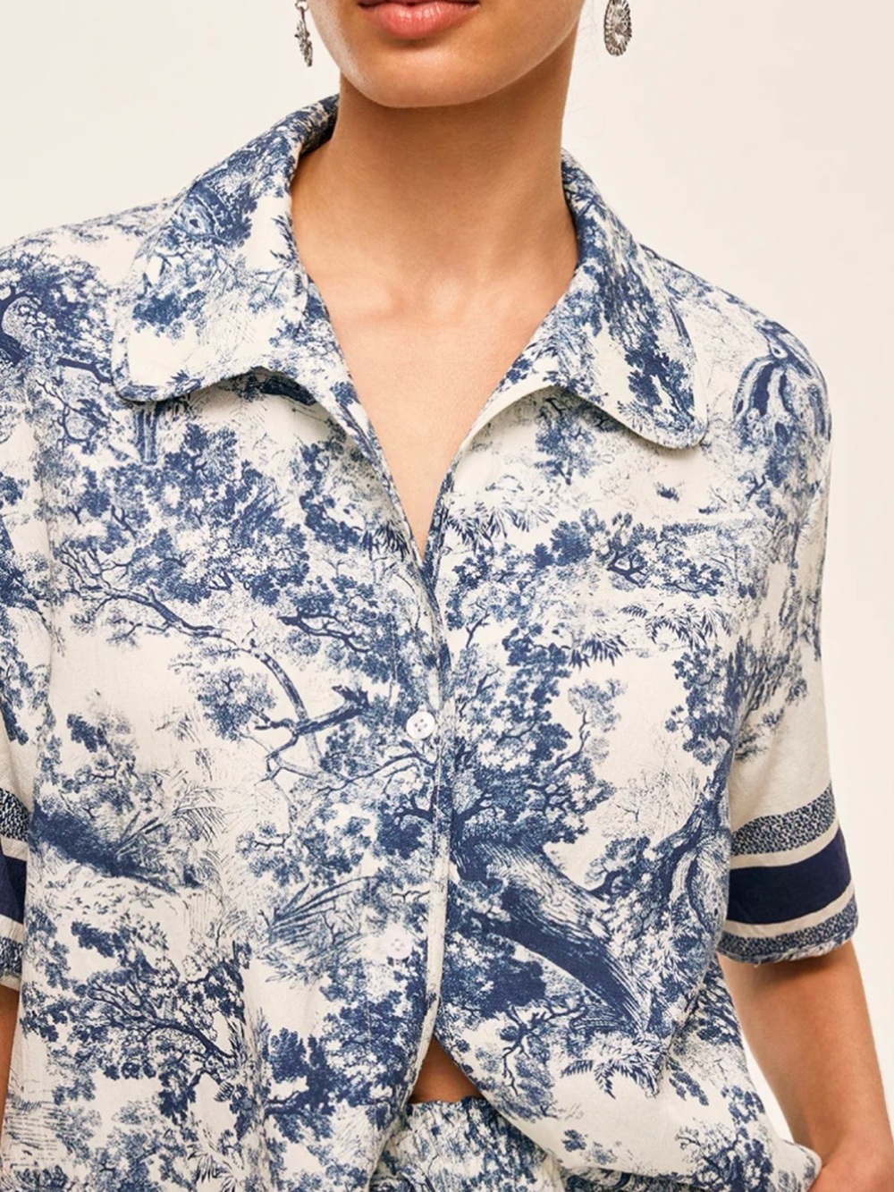 Commense Blue Toile Print Short Set - Button Front Shirt & Shorts - size Medium - Picture 4 of 16